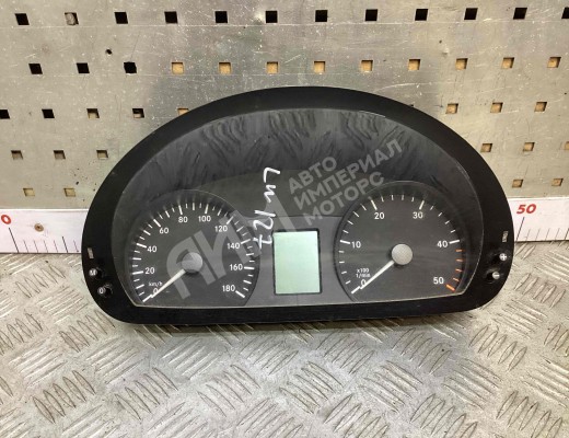 Щиток приборов (приборная панель) Mercedes Sprinter II (W906) 2013-2018 рестайлинг  Mercedes Sprinter Sprinter II (W906) 2013-2018 рестайлинг