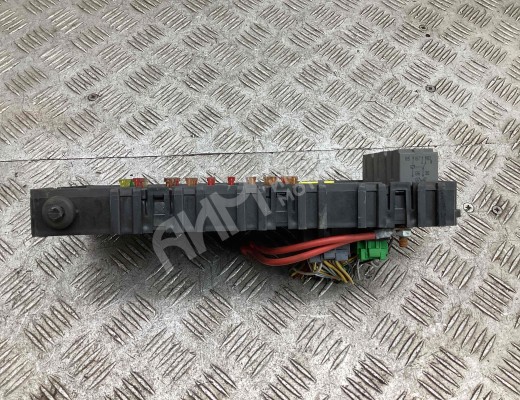 Блок предохранителей Mercedes Vario (W670) 1996-2013  Mercedes Vario Vario (W670) 1996-2013