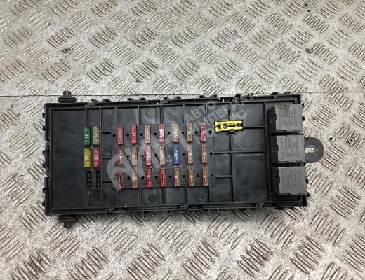 Блок предохранителей Mercedes Vario (W670) 1996-2013  Mercedes Vario Vario (W670) 1996-2013