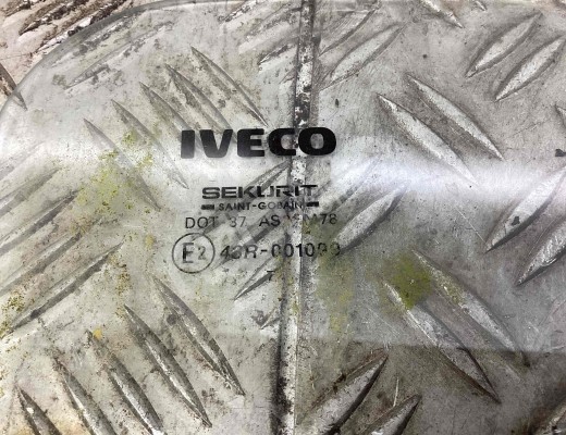 Стекло двери передней правой Iveco Eurocargo I 1991-2002  Iveco Eurocargo Eurocargo I 1991-2002