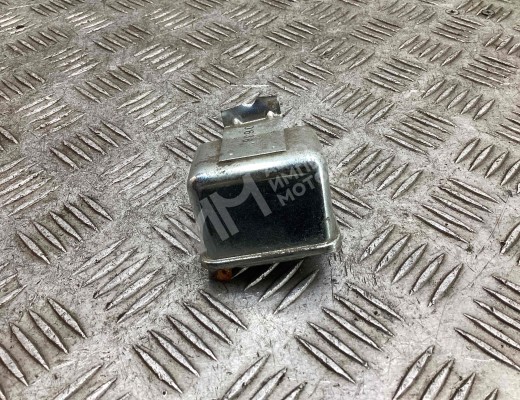 Реле поворотов Mercedes Vario (W670) 1996-2013  Mercedes Vario Vario (W670) 1996-2013