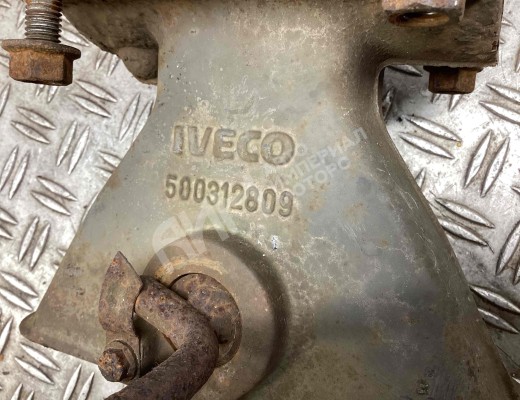 Крюк буксировочный Iveco Eurocargo I 1991-2002  Iveco Eurocargo Eurocargo I 1991-2002