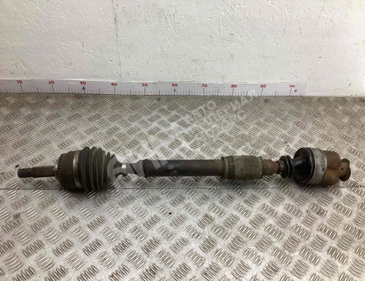 Полуось передняя правая (приводной вал, ШРУС) Volvo V40 I (VW) 1995-2000  Volvo V40 V40 I (VW) 1995-2000