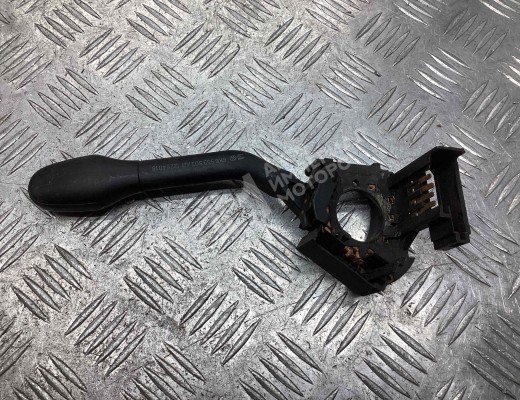 Переключатель дворников Volkswagen Golf III (1H) 1991-1997  Volkswagen Golf Golf III (1H) 1991-1997
