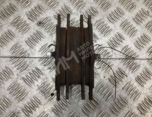 Тормозные колодки передние Volkswagen Golf IV (1J) 1997-2004  Volkswagen Golf Golf IV (1J) 1997-2004
