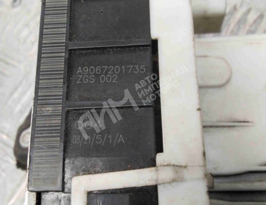 Замок двери передней правой Mercedes Sprinter II (W906) 2006-2013  Mercedes Sprinter Sprinter II (W906) 2006-2013
