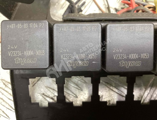 Блок реле Mercedes Vario (W670) 1996-2013  Mercedes Vario Vario (W670) 1996-2013