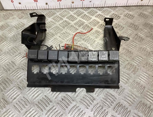 Блок реле Mercedes Vario (W670) 1996-2013  Mercedes Vario Vario (W670) 1996-2013