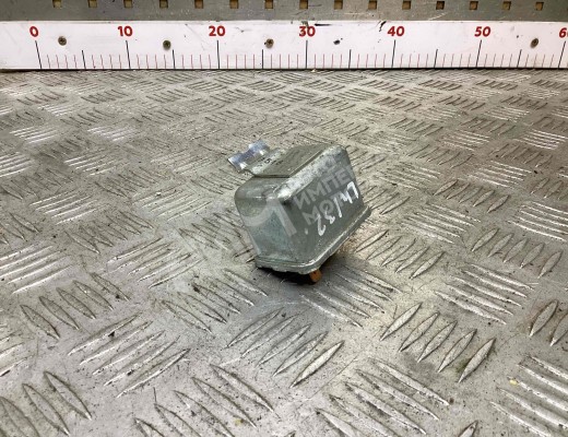 Реле поворотов Mercedes Vario (W670) 1996-2013  Mercedes Vario Vario (W670) 1996-2013