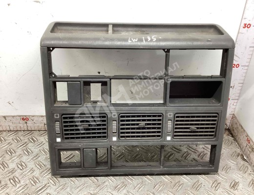 Накладка декоративная центральной консоли Iveco Eurocargo I 1991-2002  Iveco Eurocargo Eurocargo I 1991-2002
