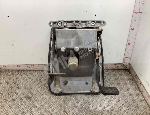 Узел педальный (блок педалей) Iveco Eurocargo I 1991-2002  Iveco Eurocargo Eurocargo I 1991-2002