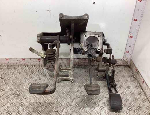 Узел педальный (блок педалей) MAN L2000 1994-2002  MAN L2000 L2000 1994-2002