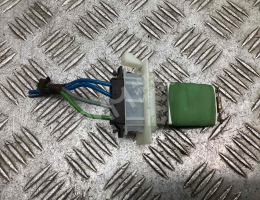 Сопротивление печки Volkswagen Passat B5+ (3B) 2000-2005 рестайлинг  Volkswagen Passat Passat B5+ (3B) 2000-2005 рестайлинг