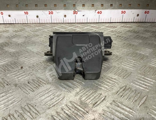 Замок багажника Volvo V50 (MW) 2003-2007  Volvo V50 V50 (MW) 2003-2007