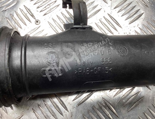 Патрубок интеркулера Volkswagen Golf V (1K) 2004-2009  Volkswagen Golf Golf V (1K) 2004-2009