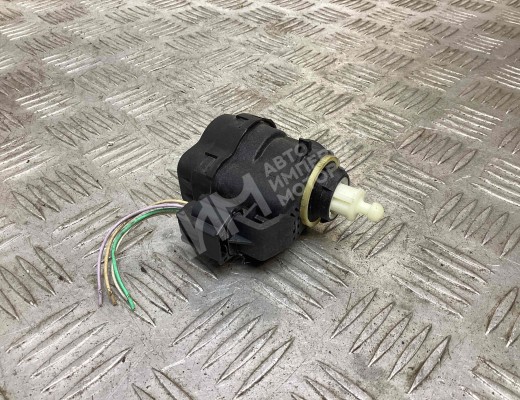 Корректор фар Renault Laguna II (X74) 2005-2007 рестайлинг  Renault Laguna Laguna II (X74) 2005-2007 рестайлинг