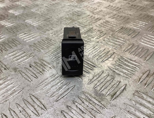 Кнопка подогрева заднего стекла Volkswagen Passat B5+ (3B) 2000-2005 рестайлинг  Volkswagen Passat Passat B5+ (3B) 2000-2005 рестайлинг