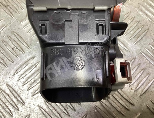 Дефлектор обдува салона Volkswagen Passat B5+ (3B) 2000-2005 рестайлинг  Volkswagen Passat Passat B5+ (3B) 2000-2005 рестайлинг