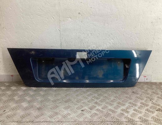 Накладка подсветки номера Nissan Primera II (P11) 1996-2002  Nissan Primera Primera II (P11) 1996-2002