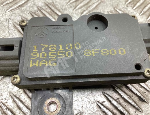 Активатор замка багажника Nissan Primera II (P11) 1996-2002  Nissan Primera Primera II (P11) 1996-2002