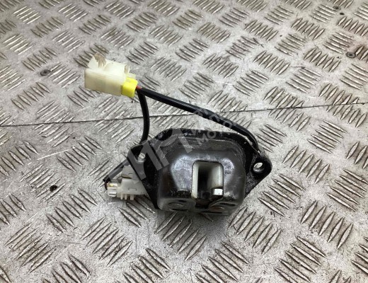 Замок багажника Nissan Primera II (P11) 1996-2002  Nissan Primera Primera II (P11) 1996-2002