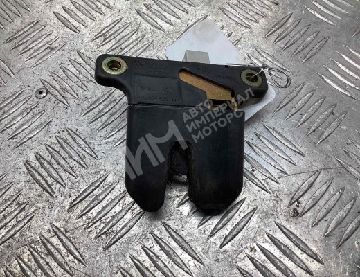 Замок багажника Audi A6 C5 (4B) 1997-2001  Audi A6 A6 C5 (4B) 1997-2001