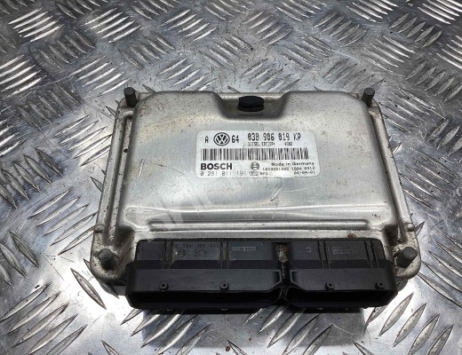 Блок управления двигателем Volkswagen Golf IV (1J) 1997-2004  Volkswagen Golf Golf IV (1J) 1997-2004