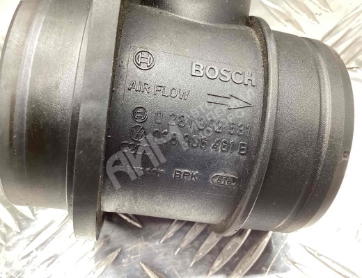 Расходомер воздуха Volkswagen Golf IV (1J) 1997-2004  Volkswagen Golf Golf IV (1J) 1997-2004