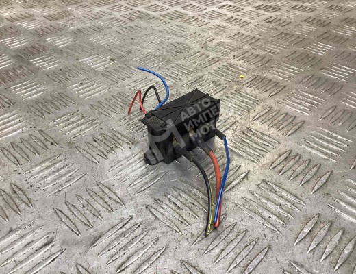 Клеммник Mercedes Sprinter II (W906) 2013-2018 рестайлинг  Mercedes Sprinter Sprinter II (W906) 2013-2018 рестайлинг