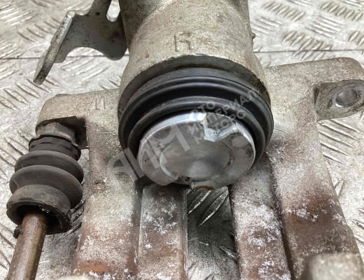 Суппорт задний правый Volkswagen Passat B5+ (3B) 2000-2005 рестайлинг  Volkswagen Passat Passat B5+ (3B) 2000-2005 рестайлинг