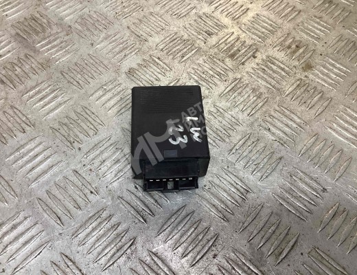 Реле поворотов Mercedes Vario (W670) 1996-2013  Mercedes Vario Vario (W670) 1996-2013