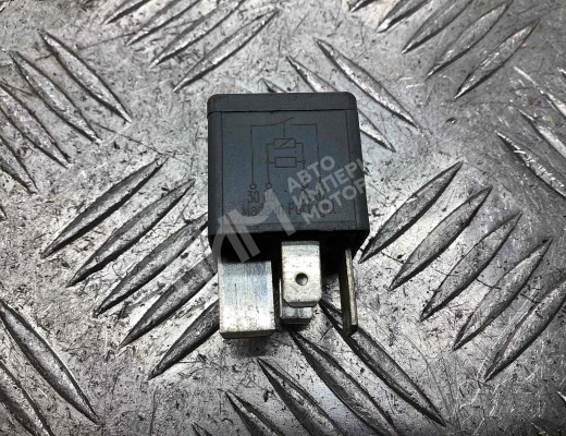Реле вентилятора Audi A4 B5 (8D) 1999-2001 рестайлинг  Audi A4 A4 B5 (8D) 1999-2001 рестайлинг