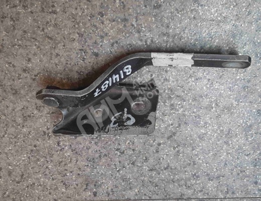 Петля капота правая Volkswagen Golf III (1H) 1991-1997  Volkswagen Golf Golf III (1H) 1991-1997