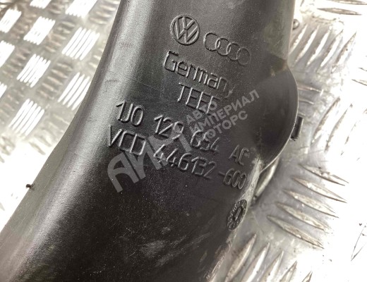 Патрубок интеркулера Volkswagen Golf IV (1J) 1997-2004  Volkswagen Golf Golf IV (1J) 1997-2004