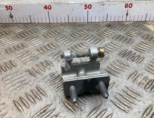 Петля крышки багажника  Citroen Xantia (X1) 1992-1998