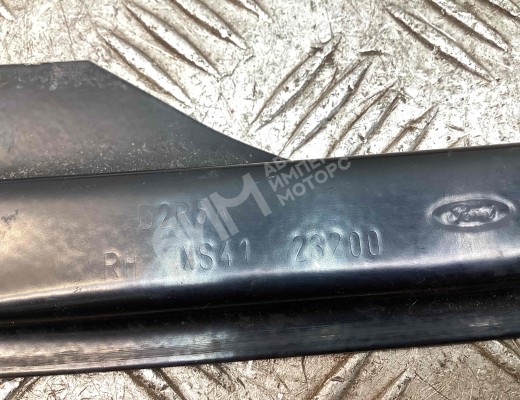 Стеклоподъемник передний правый Ford Focus I 2001-2005 рестайлинг  Ford Focus Focus I 2001-2005 рестайлинг