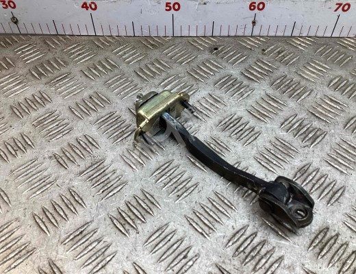 Ограничитель открывания двери передней Ford Focus I 2001-2005 рестайлинг  Ford Focus Focus I 2001-2005 рестайлинг