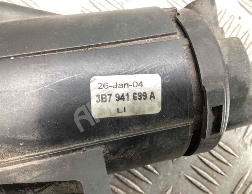 Фара противотуманная левая Volkswagen Passat B5+ (3B) 2000-2005 рестайлинг  Volkswagen Passat Passat B5+ (3B) 2000-2005 рестайлинг