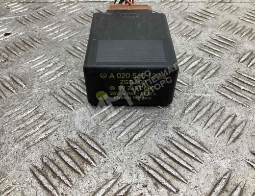 Реле поворотов Mercedes Vario (W670) 1996-2013  Mercedes Vario Vario (W670) 1996-2013