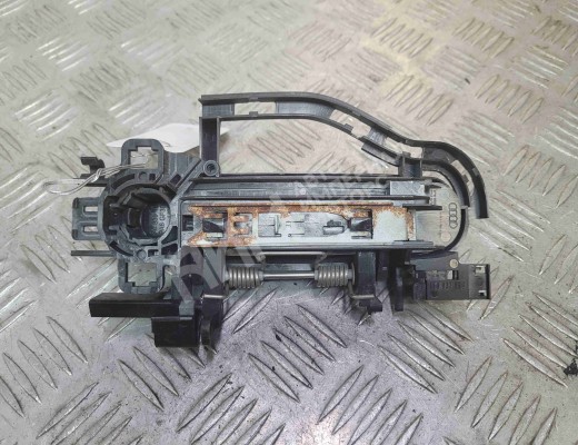 Ручка наружная задняя правая Audi A6 C6 (4F) 2004-2008  Audi A6 A6 C6 (4F) 2004-2008