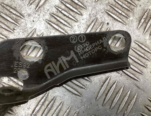 Петля капота Mercedes Sprinter II (W906) 2013-2018 рестайлинг  Mercedes Sprinter Sprinter II (W906) 2013-2018 рестайлинг
