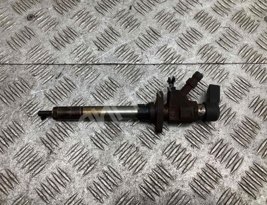 Форсунка Volvo V50 (MW) 2003-2007  Volvo V50 V50 (MW) 2003-2007