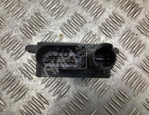 Реле накала свечей BMW 3-Series (E46) 1998-2001  BMW 3-Series 3-Series (E46) 1998-2001