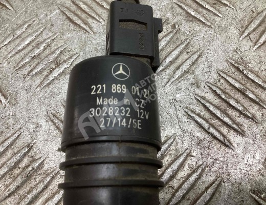 Насос (моторчик) омывателя стекла Mercedes Sprinter II (W906) 2013-2018 рестайлинг  Mercedes Sprinter Sprinter II (W906) 2013-2018 рестайлинг