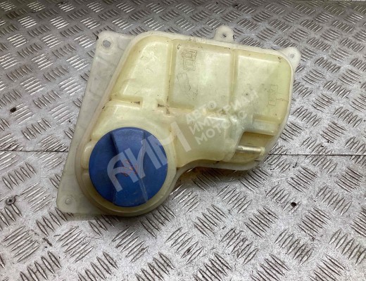 Бачок расширительный Volkswagen Passat B5 (3B) 1996-2000  Volkswagen Passat Passat B5 (3B) 1996-2000