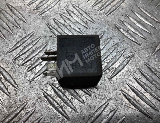 Реле стеклоочистителей (дворников) Volkswagen Passat B3 1988-1993  Volkswagen Passat Passat B3 1988-1993