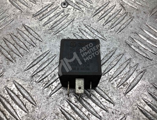 Реле стеклоочистителей (дворников) Volkswagen Passat B3 1988-1993  Volkswagen Passat Passat B3 1988-1993