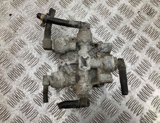 Клапан защитный 4-х контурный Mercedes Vario (W670) 1996-2013  Mercedes Vario Vario (W670) 1996-2013