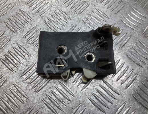 Замок двери задней правой Audi 100 C3 1982-1991  Audi 100 100 C3 1982-1991