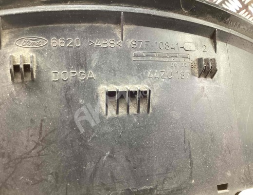 Щиток приборов (приборная панель) Ford Mondeo III 2000-2003  Ford Mondeo Mondeo III 2000-2003